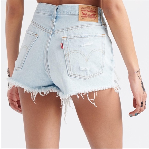 NWT! Levi' 501 Distressed Denim Jean Shorts - Picture 4 of 10